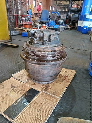 DX300LCA Refurbished Final drive